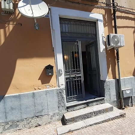 Il Filo Di Arianna Apartment Catania Luaran gambar