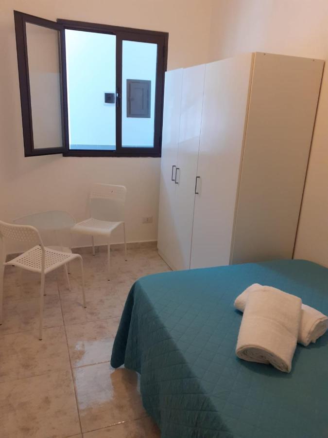 Il Filo Di Arianna Apartment Catania Luaran gambar