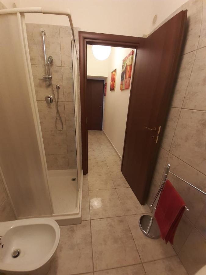 Il Filo Di Arianna Apartment Catania Luaran gambar