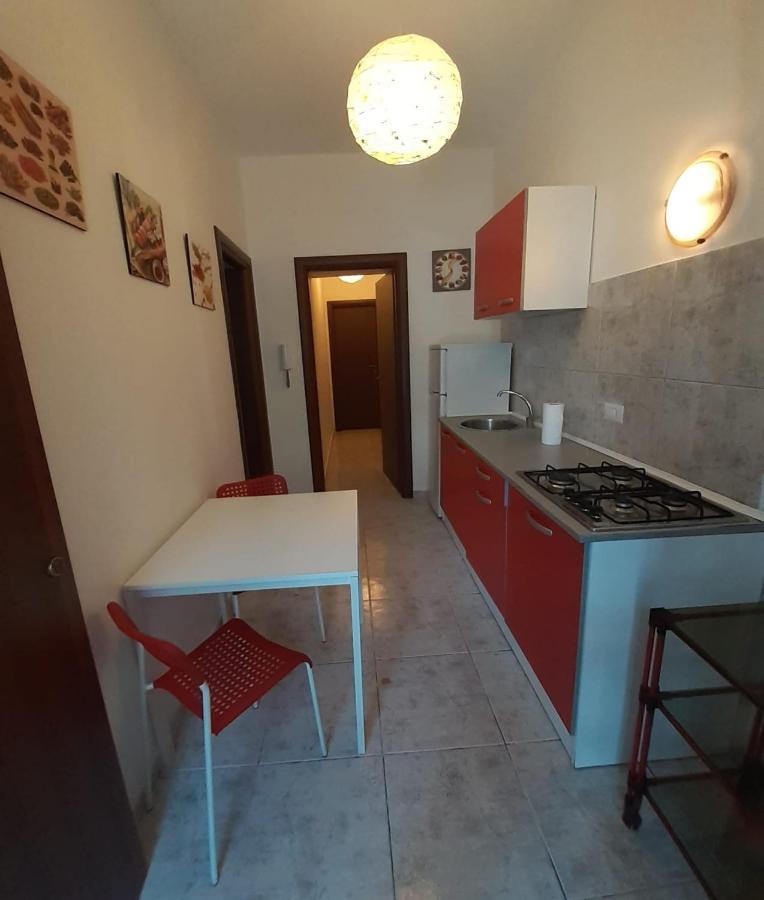Il Filo Di Arianna Apartment Catania Luaran gambar