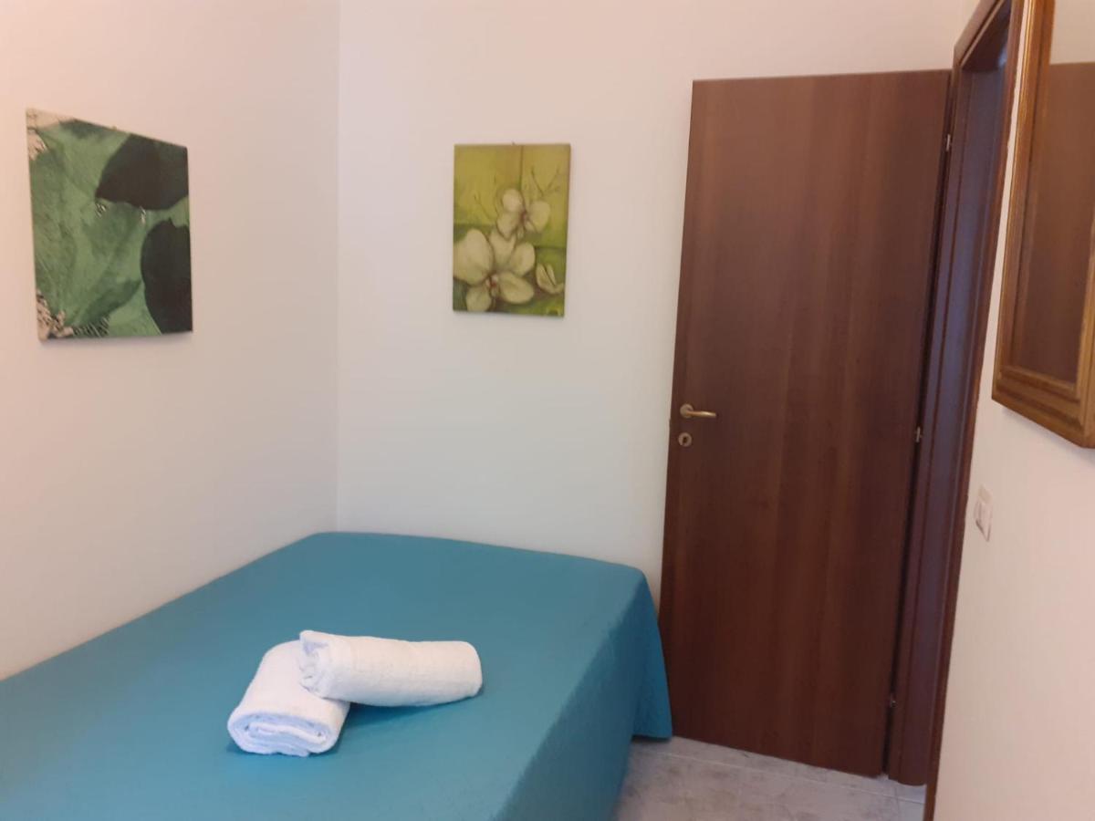Il Filo Di Arianna Apartment Catania Luaran gambar